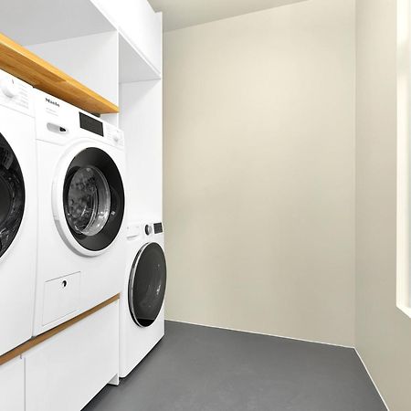 Central Guest House - Bedroom With Private Bathroom スタヴァンゲル エクステリア 写真
