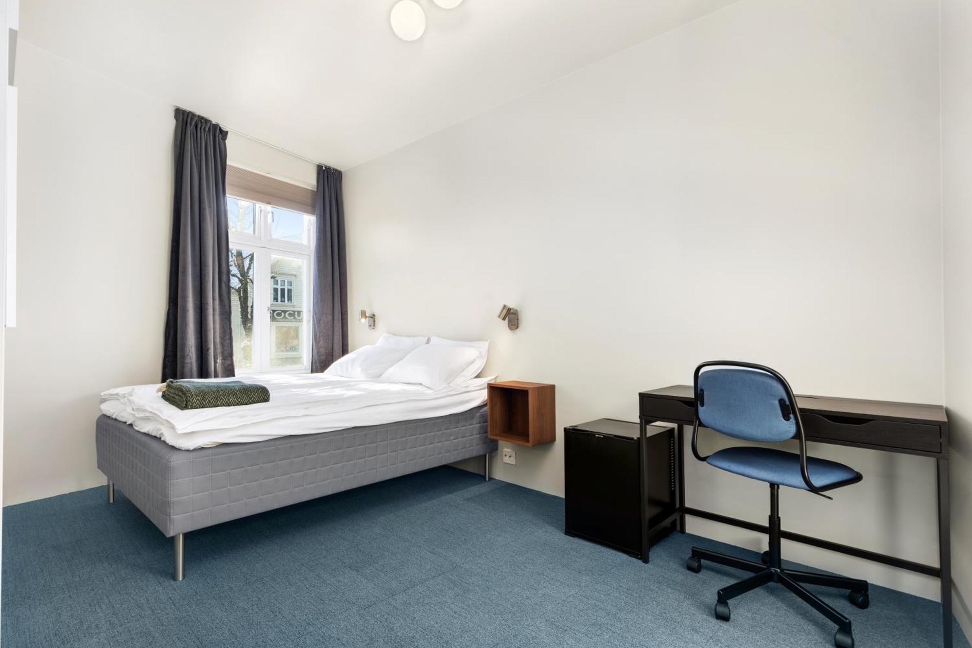 Central Guest House - Bedroom With Private Bathroom スタヴァンゲル エクステリア 写真