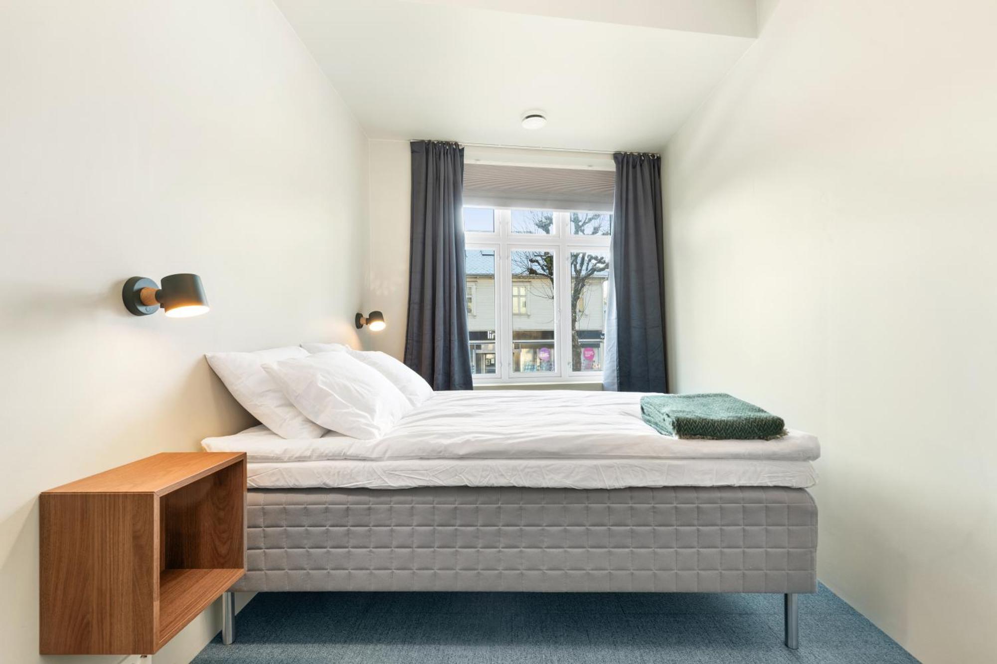 Central Guest House - Bedroom With Private Bathroom スタヴァンゲル エクステリア 写真