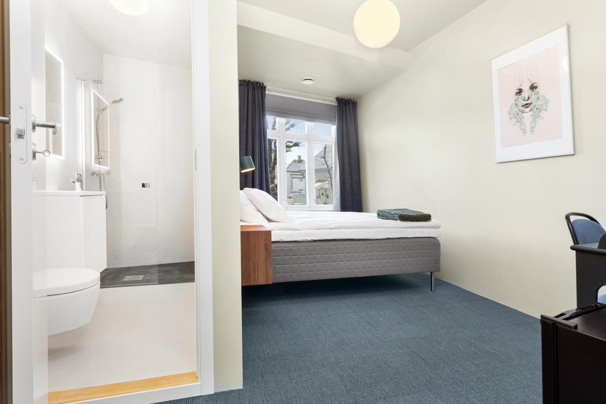 Central Guest House - Bedroom With Private Bathroom スタヴァンゲル エクステリア 写真