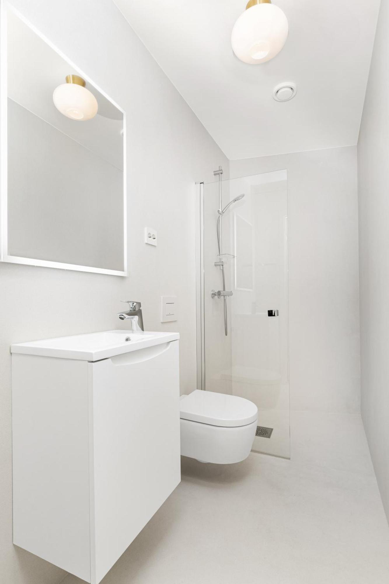 Central Guest House - Bedroom With Private Bathroom スタヴァンゲル 部屋 写真