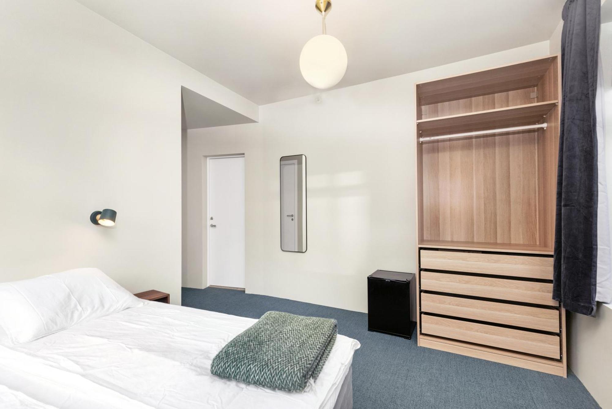 Central Guest House - Bedroom With Private Bathroom スタヴァンゲル 部屋 写真