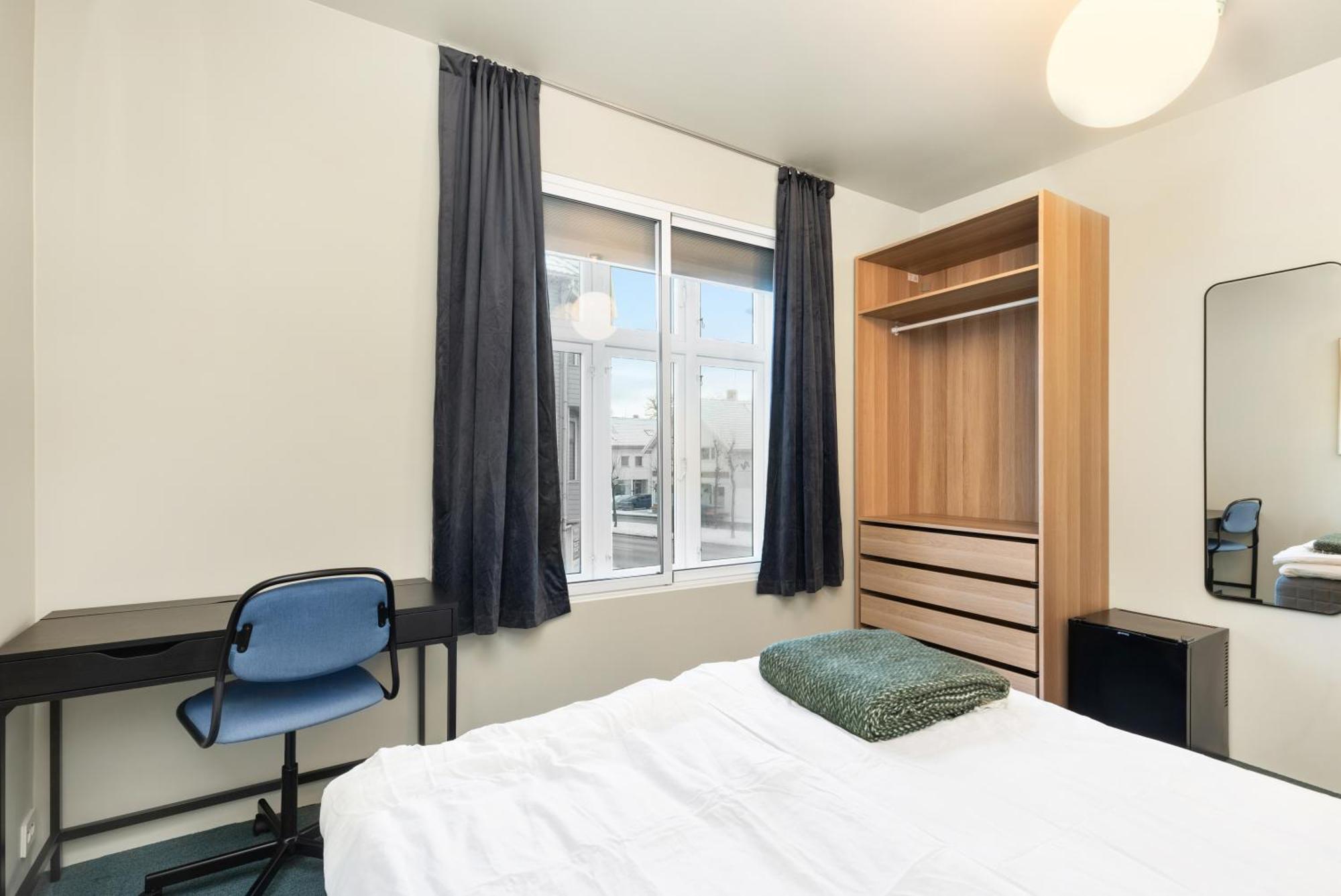 Central Guest House - Bedroom With Private Bathroom スタヴァンゲル 部屋 写真