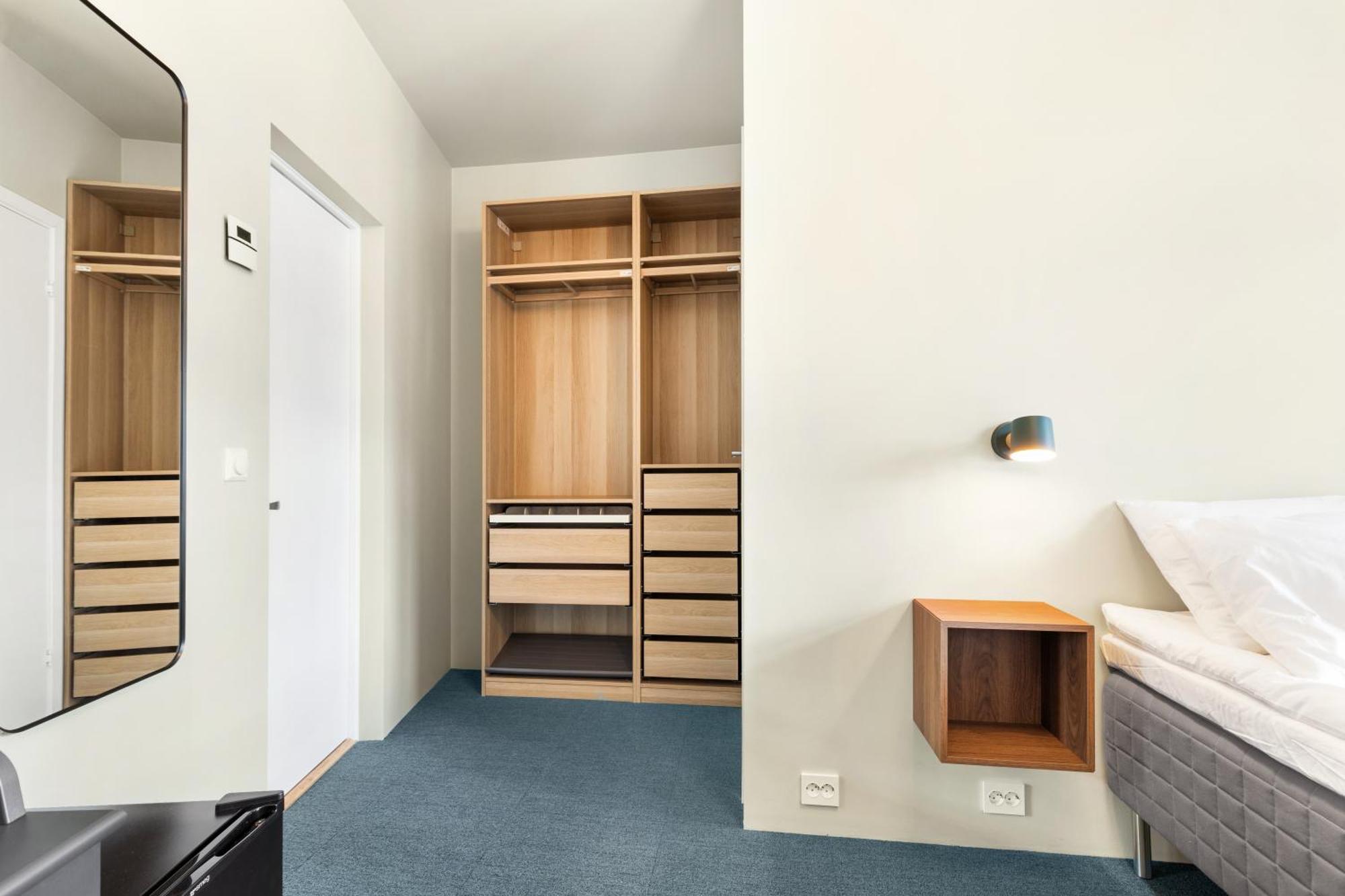 Central Guest House - Bedroom With Private Bathroom スタヴァンゲル 部屋 写真